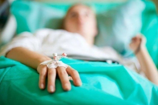 Göyçay xəstəxanasına çatdırılan 29 yaşlı qız öldü 