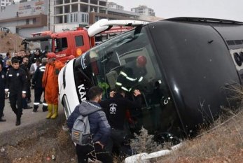 Türkiyədə avtobus qəzası - 6 ölü, 25 yaralı - FOTO