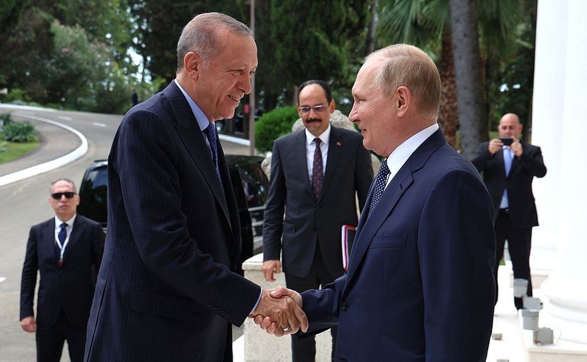 Putin-Ərdoğan danışıqları: Ankara üçün fürsət, Azərbaycan üçün fayda – TƏHLİL
