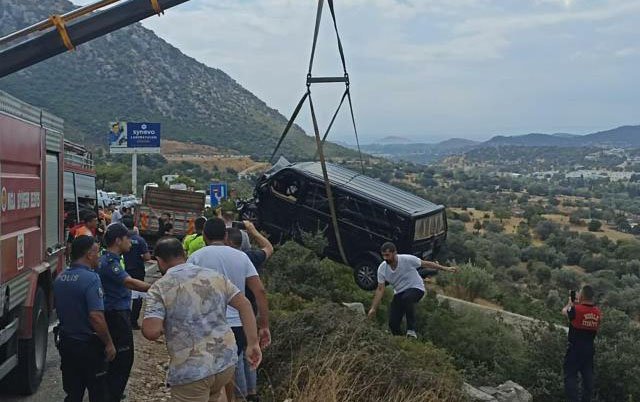 Tatlısesin övladlıqdan rədd etdiyi oğlundan atasına jest 