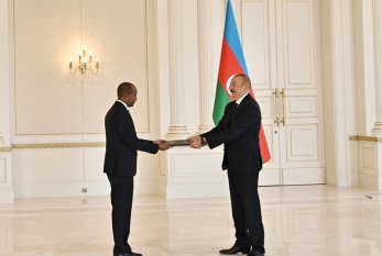Prezident Ruandanın yeni səfirinin etimadnaməsini qəbul etdi - YENİLƏNİB