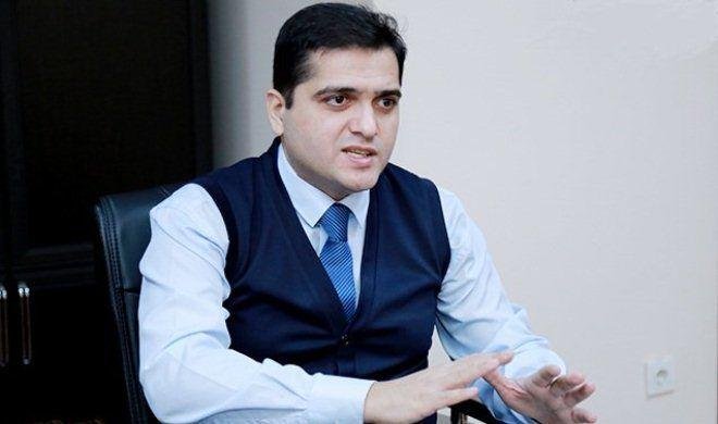 Elxan Şahinoğlu: "Vardanyan Qarabağ ermənilərinə Rusiya pasportları paylaya bilər" 