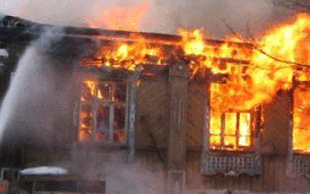 Qusar şəhərində yaşayış evi yanıb, bir nəfər yanaraq ölüb 