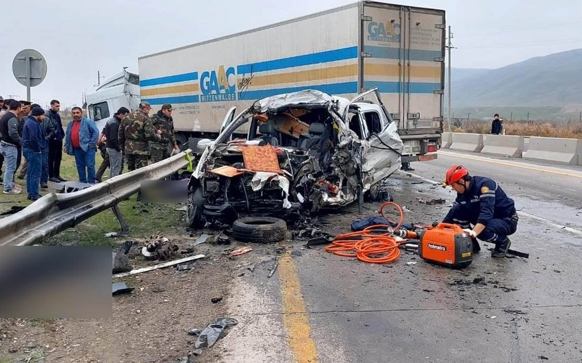 Bakı-Quba yolunda qəzada ölənlərin kimliyi məlum oldu - SİYAHI