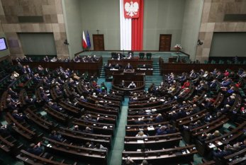 Polşa Rusiyanı terrorçu ölkə kimi tanıdı: 231 deputat səs verdi 