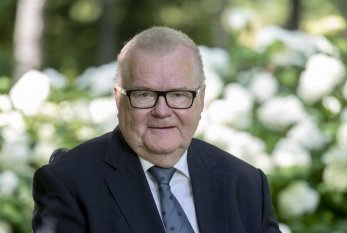 Estoniyanın keçmiş Baş naziri vəfat etdi 