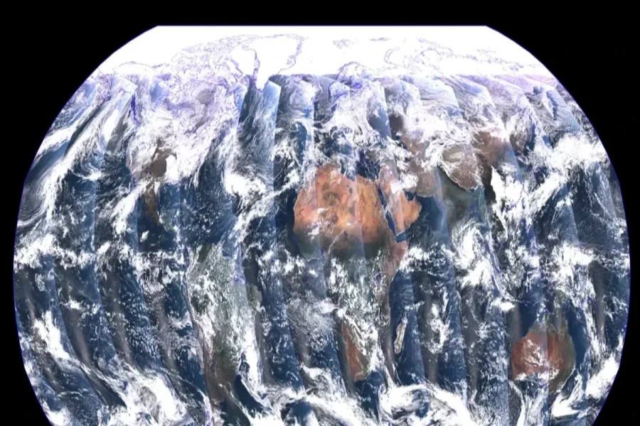 NASA Yerin heyrətamiz yeni görüntüsünü yayımlayıb 