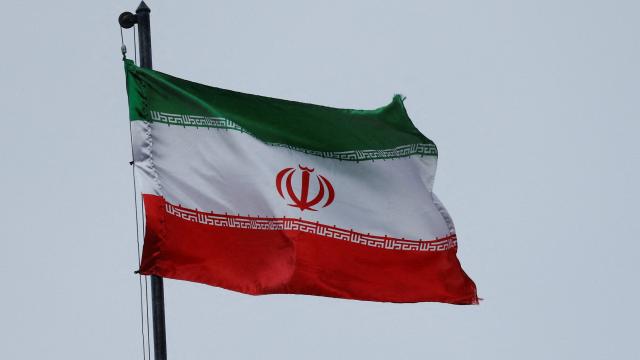 İranda silahlı hücumda 2 əsgər öldü 