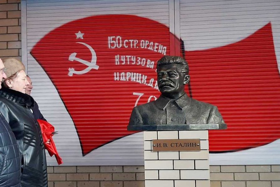 Rusiyada Stalinə heykəl ucaldıldı 