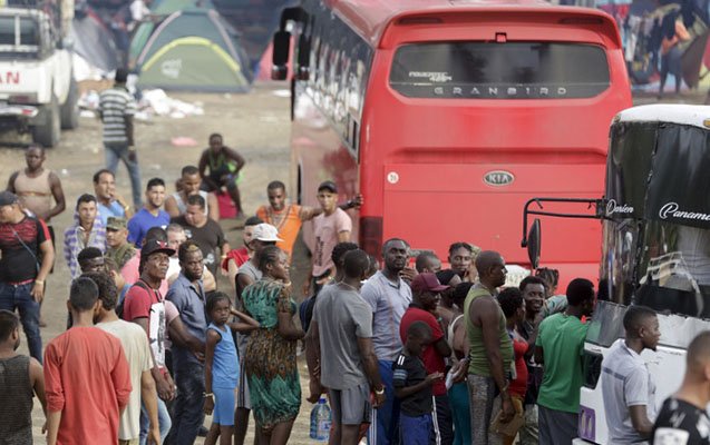 Panamada avtobus uçurumdan aşıb - 33 ölü, 23 yaralı