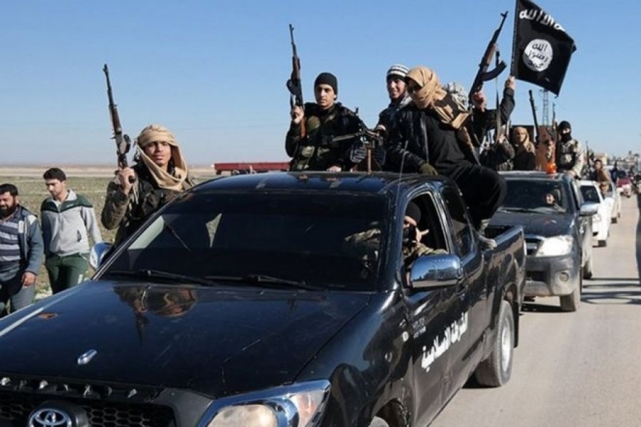 İŞİD Suriyanı qana boyadı: 53 adam öldü