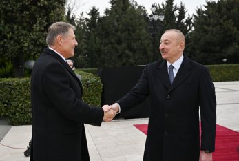 İlham Əliyev Rumıniya prezidentini qarşıladı - FOTOLAR