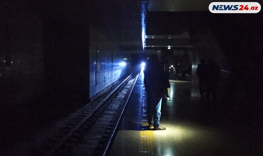 Metronun Əcəmi stansiyasında işıqlar söndü- VİDEO- Yeniləndi