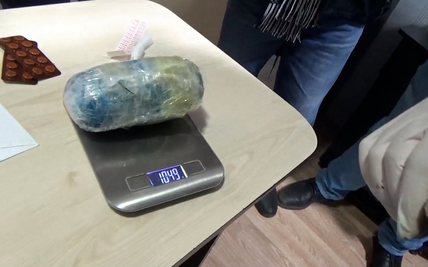 Bakı sakini bir kiloqram heroinlə saxlanıldı 