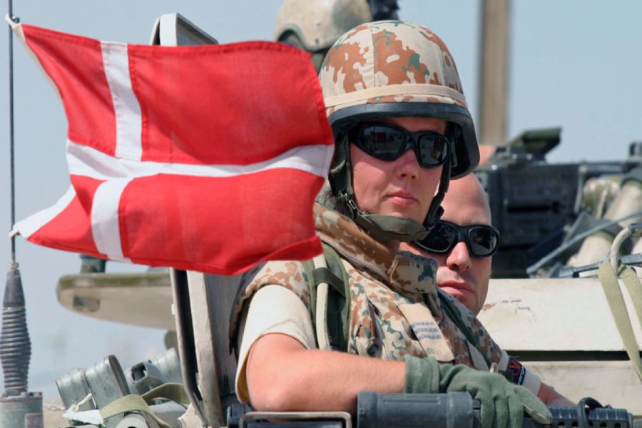 Danimarka Ukraynaya 19 artilleriya qurğusu verəcək 