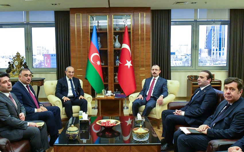 Azərbaycan-Türkiyə iş birliyi daha da gücləndirilir 