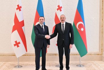 Azərbaycan Prezidentinin Gürcüstanın Baş naziri ilə təkbətək görüşü başlayıb 