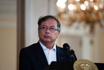 Kolumbiya prezidenti bütün nazirlərdən istefa vermələrini istədi 