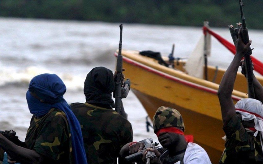 Afrikada piratlar Gürcüstan vətəndaşlarını qaçırıblar 
