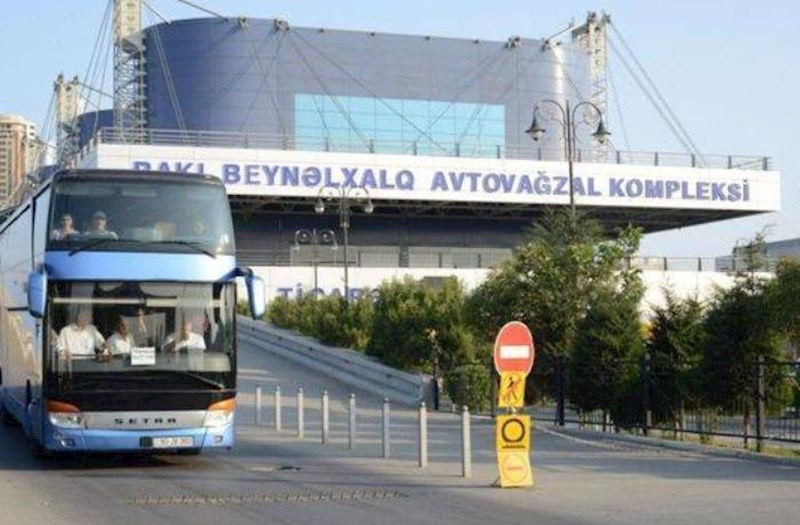 Bakı Avtovağzalında ÖZBAŞINALIQ: Bilet qiymətindən əlavə ödəniş tələb edilir — FOTOFAKT