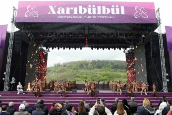 Cıdır düzündə “Xarıbülbül” festivalının açılış konserti oldu 