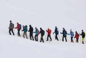 Elbrus dağında Belarus turistləri itkin DÜŞDÜ