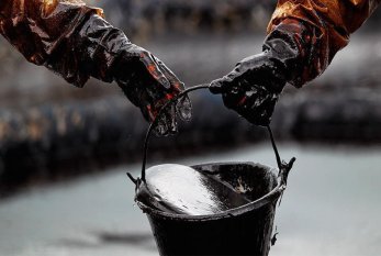 Dünya bazarlarında neftin bahalaşması davam edir