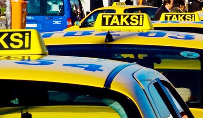 Taksi sürücülərinin NƏZƏRİNƏ: Yeni qaydalar gəlir
