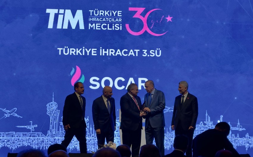 Ərdoğan SOCAR-a mükafat təqdim etdi - FOTO