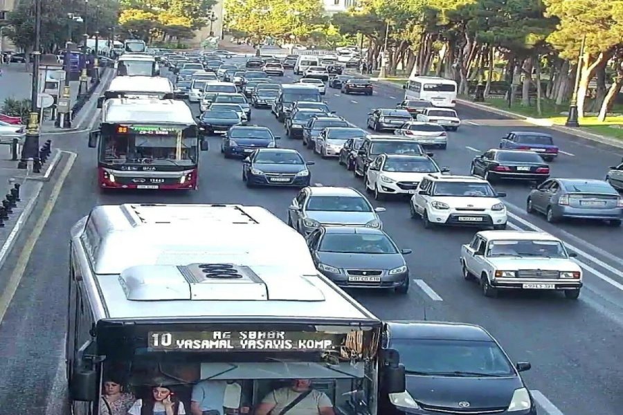 Bakıda tıxac olan yolların SİYAHISI