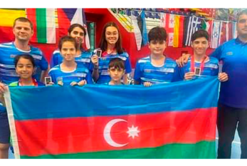 Badmintonçularımız Serbiyada üç medal qazandı