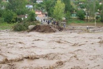 Bu gün sel aparan Elgünün ürəksızladan FOTOSU 