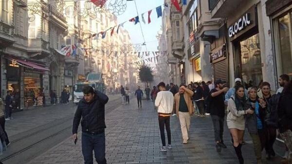 İstanbulda GÜCLÜ PARTLAYIŞ: Yaralılar var
