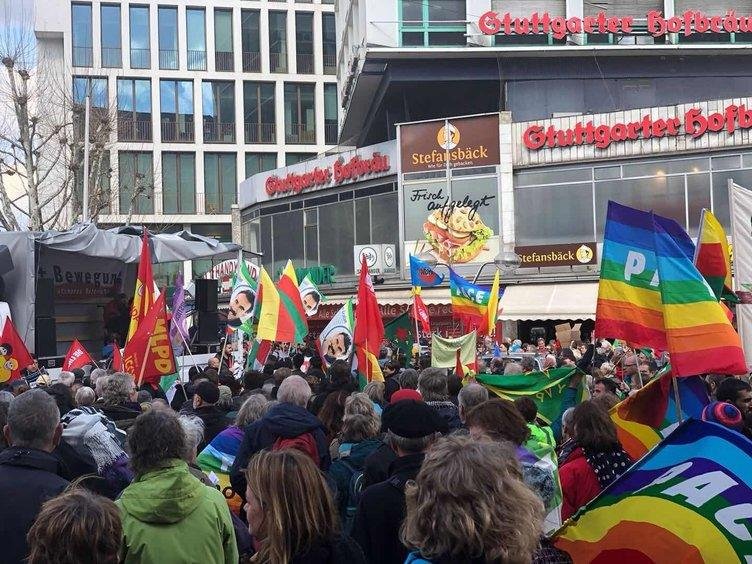 LGBT əleyhdarları səhnəni dağıtdı, gey-festival ləğv edildi 