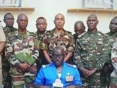 Niger ordusu üsyançıları dəstəkləyib 