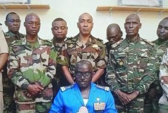 Niger ordusu üsyançıları dəstəkləyib 