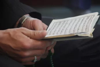 İraqın Kopenhagendəki səfirliyində Quran yandırıldı