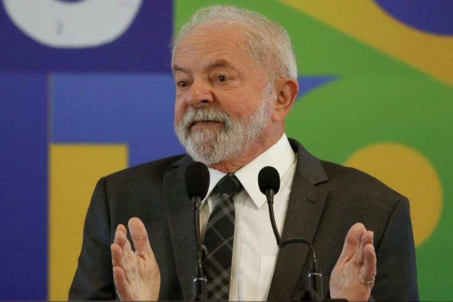 Braziliya Prezidenti dollardan imtinaya çağırdı