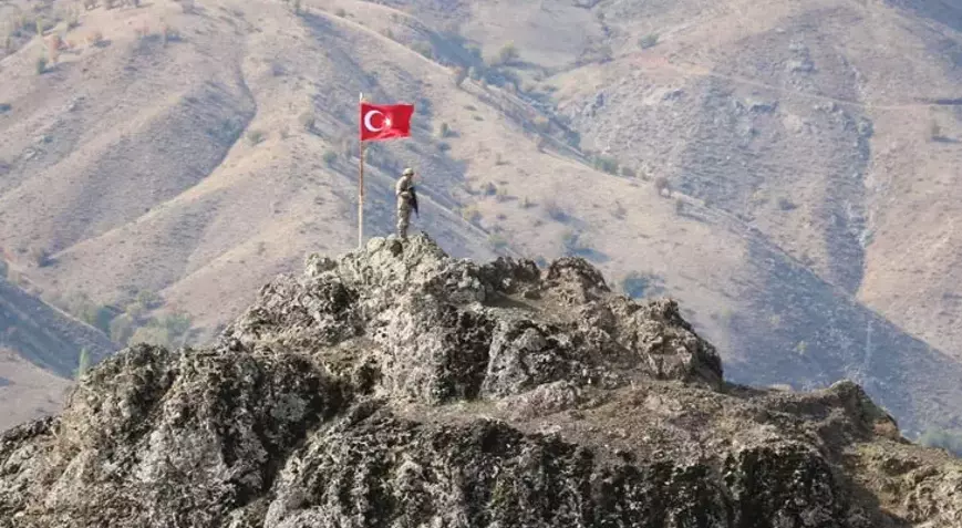 4 PKK terrorçusu təslim oldu - Nazir