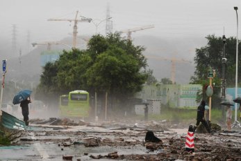 Şiddətli yağışlar nəticəsində 11 nəfər həyatını itirdi 