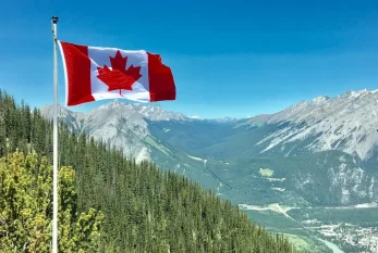 Sabiq nazirin Kanadaya girişi qadağan olundu - FOTO