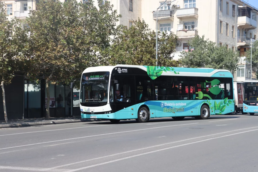 Bakıda ilk elektrik mühərrikli avtobus xəttə BURAXILDI