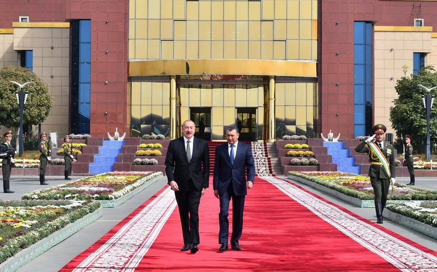 Prezidentin Tacikistana səfəri başa ÇATDI