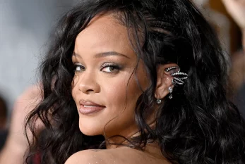 Rihannaya AĞIR İTKİ - FOTO