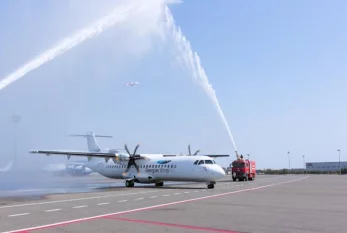 Gürcüstan aviaşirkəti Bakıya ilk reysini həyata keçirdi-VİDEO