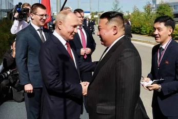 Putin və Kim Çen In GÖRÜŞDÜ