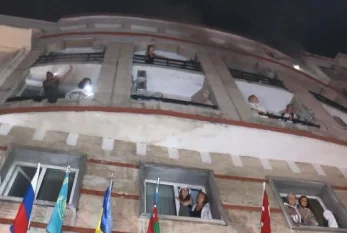 İstanbulda hoteldə yanğın: 40 nəfər təxliyə edildi