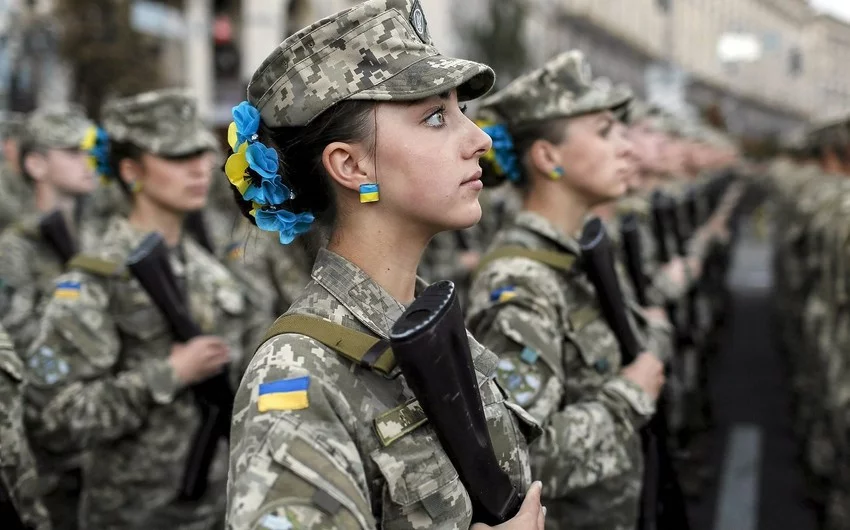 Ukraynada qadınlar xaricə BURAXILMAYACAQ
