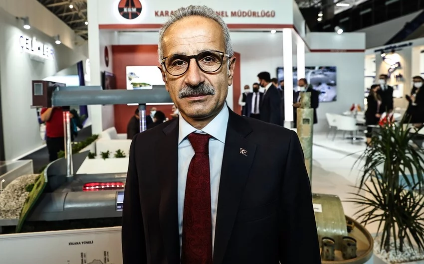 Türkiyəli nazir: “Zəngəzur dəhlizi İrandan keçə bilər” 