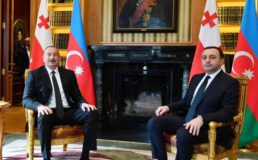 Prezident İlham Əliyevin İrakli Qaribaşvili ilə təkbətək görüşü başlayıb 